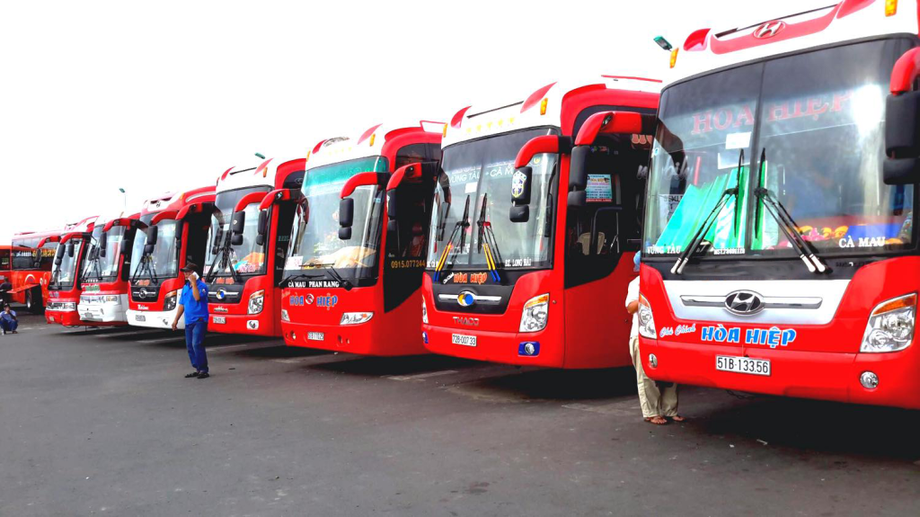 Các nhà xe khách từ Cà Mau đi Đà Nẵng
