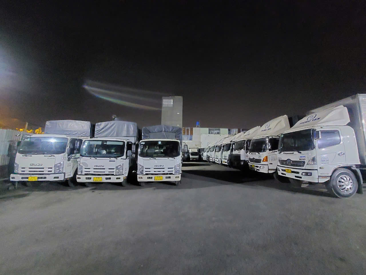 Đội Xe Tải chở hàng