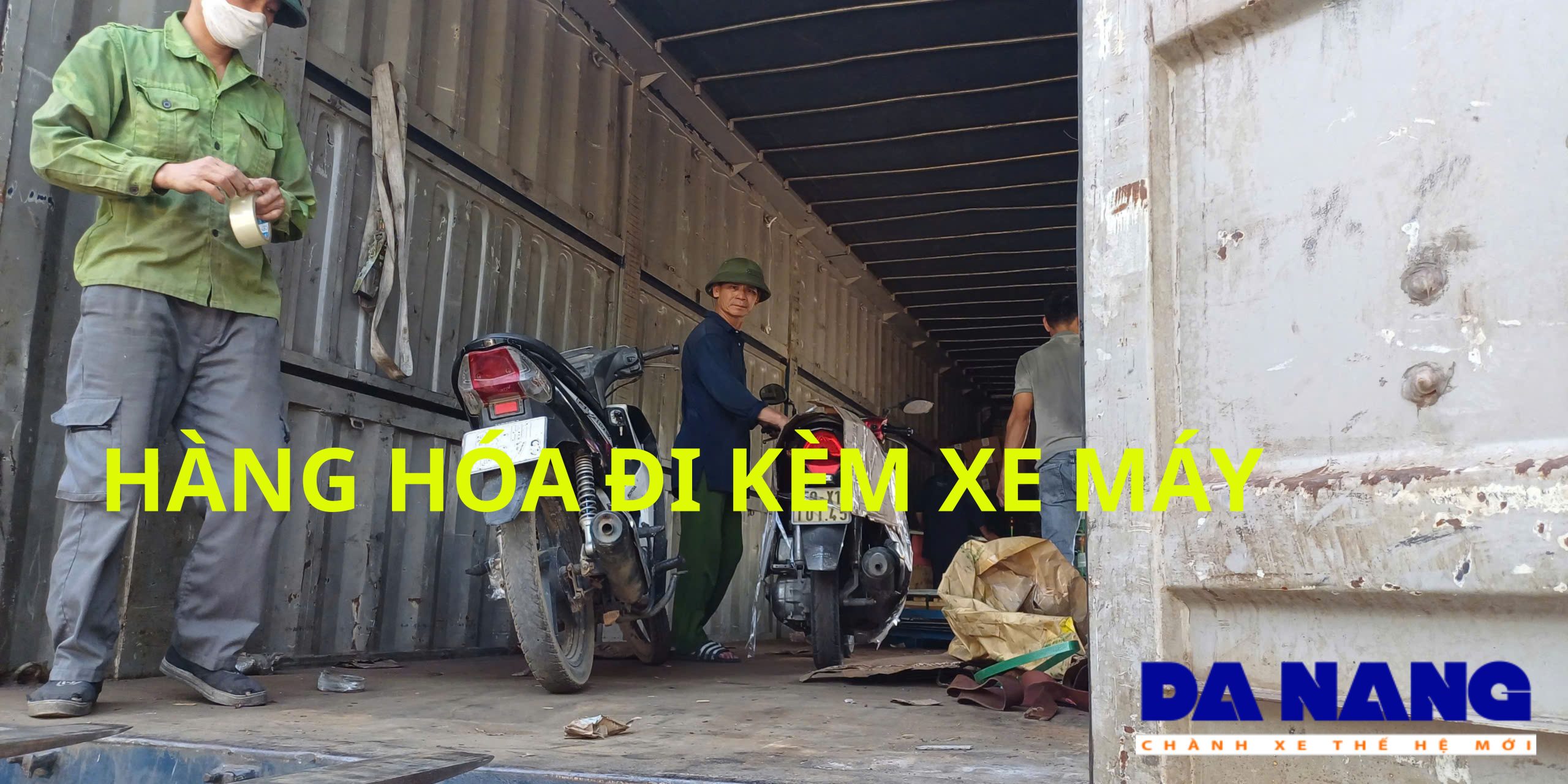Có nhận xe máy gửi kèm hàng hóa không