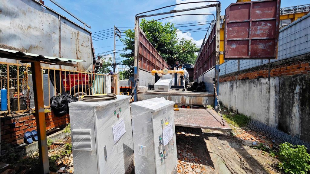 Có nhận sắt thép và vật liệu xây dựng không