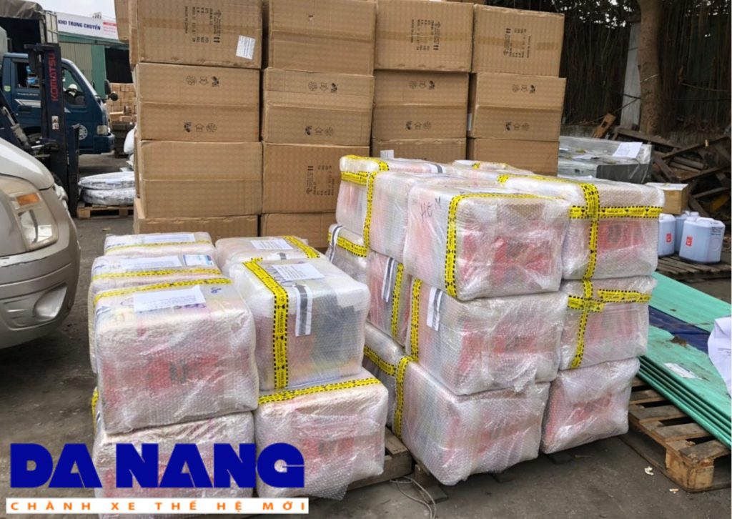 Hàng hóa có cần đóng thùng carton trước khi gửi không?