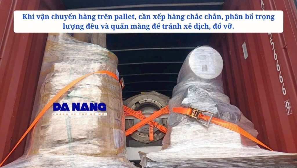 Những lưu ý khi vận chuyển hàng hóa trên pallet